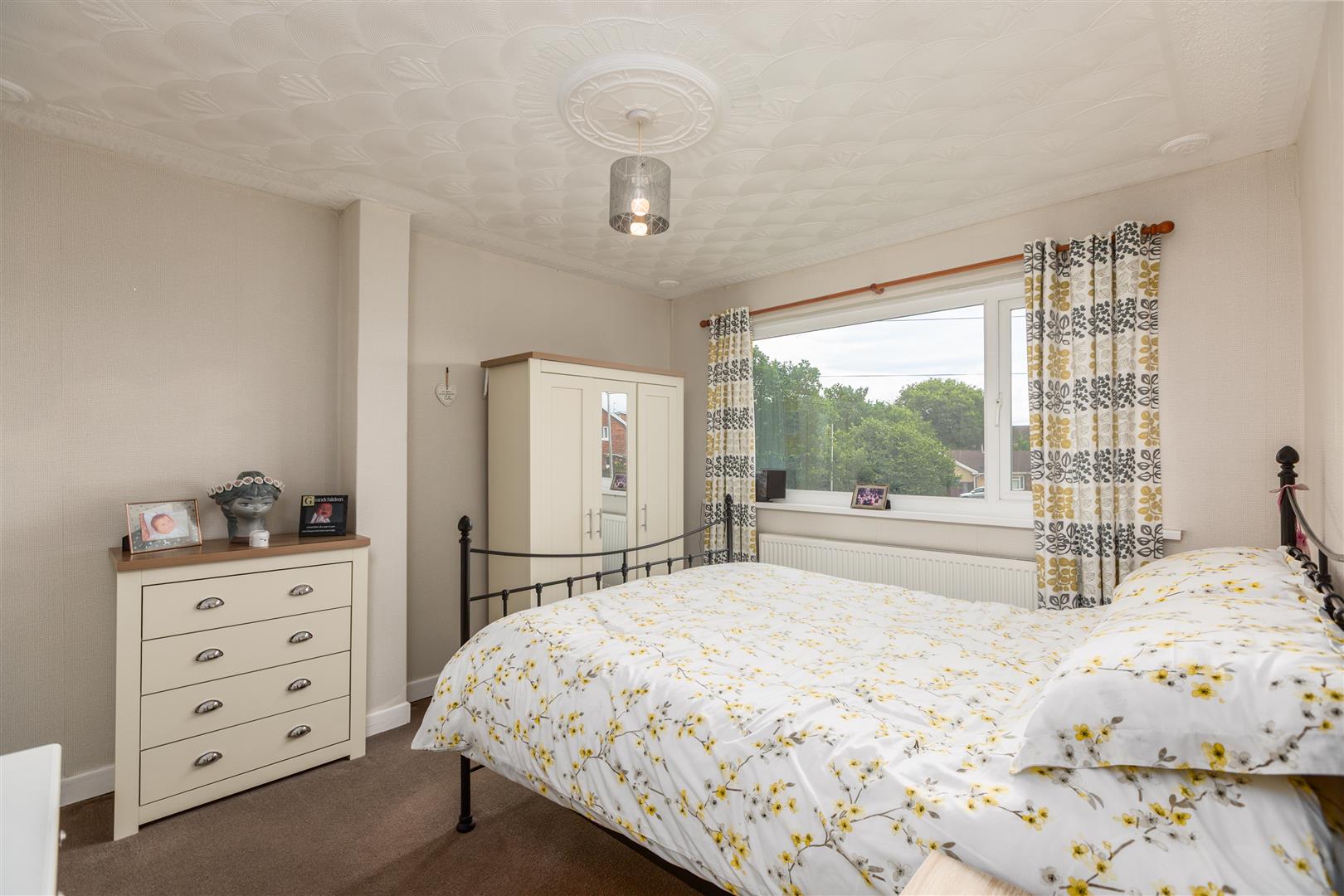 Caegar, Llanelli, SA14 9NR